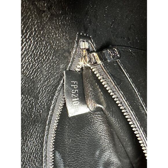 Louis Vuitton Cabas Limited Edition Urs Fischer Tufted Monogram Canvas Tote Bag - Picture 7 of 10